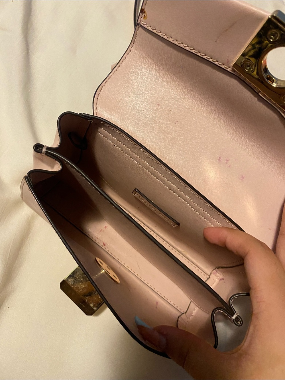 Micheal Kors Light Pink Crossbody Shoulder Bag with Gold Hardware - Picture 5 of 6